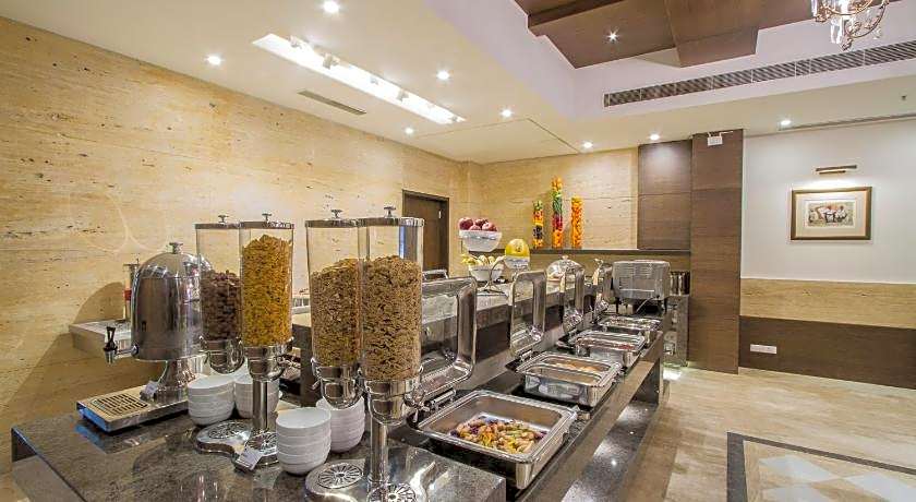 Leisure Inn Grand Chanakya