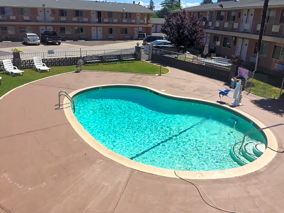 Americas Best Value Inn Red Bluff
