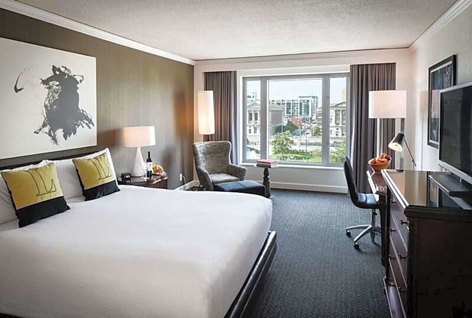 The Logan Philadelphia, Curio Collection by Hilton