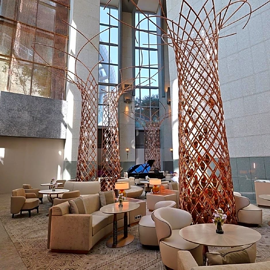 Four Seasons Hotel Riyadh at Kingdom Centre