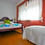 Ericeira Chill Hill Hostel & Private Rooms