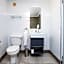 Queen's Hotel by BON Hotels
