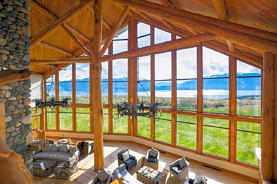 Fiordland Lodge