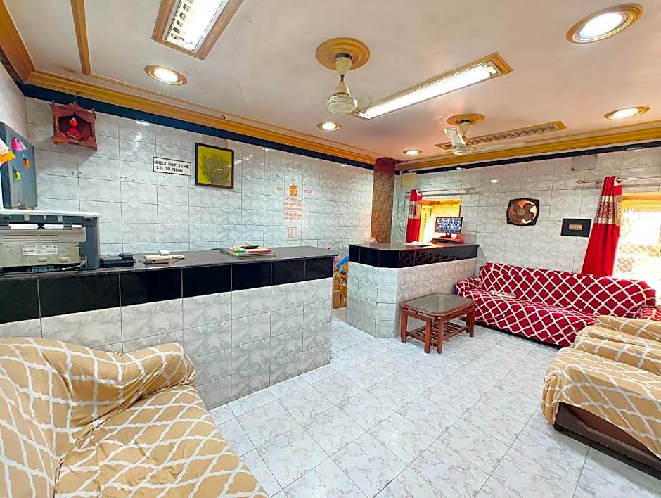 Goroomgo Shanti Guest House Near Kashi Vishwanath Temple Varanasi