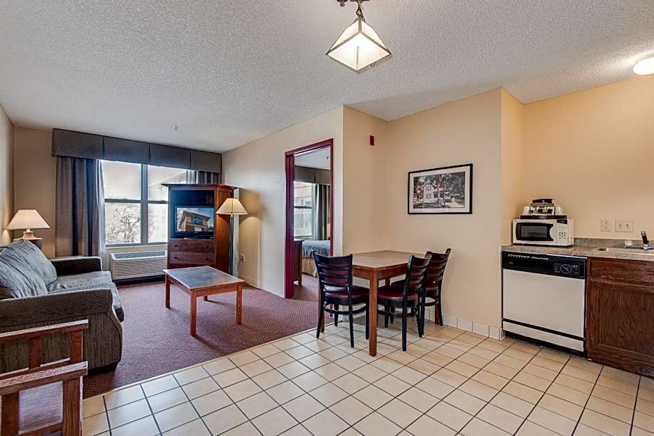  TownSquare Place