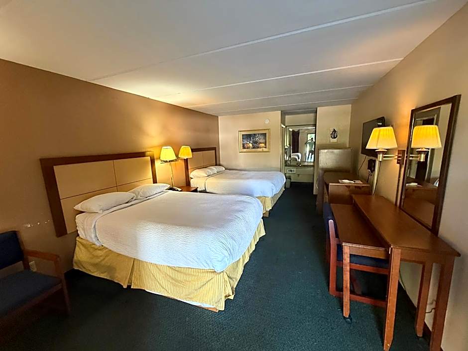 Camilla Inn & Suites