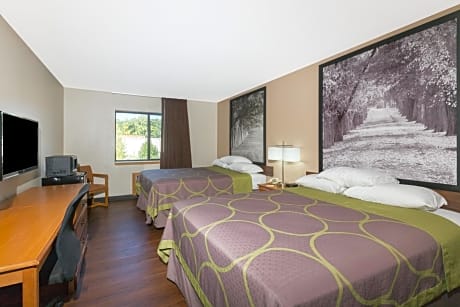 2 Queen Beds Non-Smoking