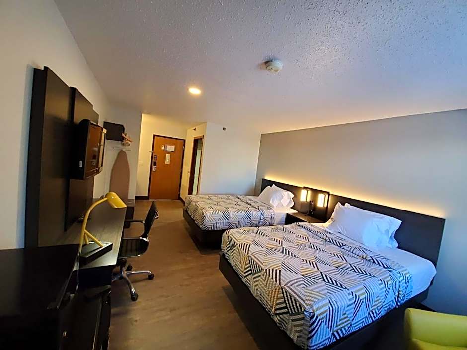Motel 6-Kewanee, IL