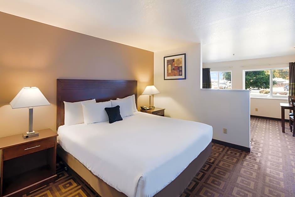 Red Lion Inn & Suites Kennewick Tri-Cities