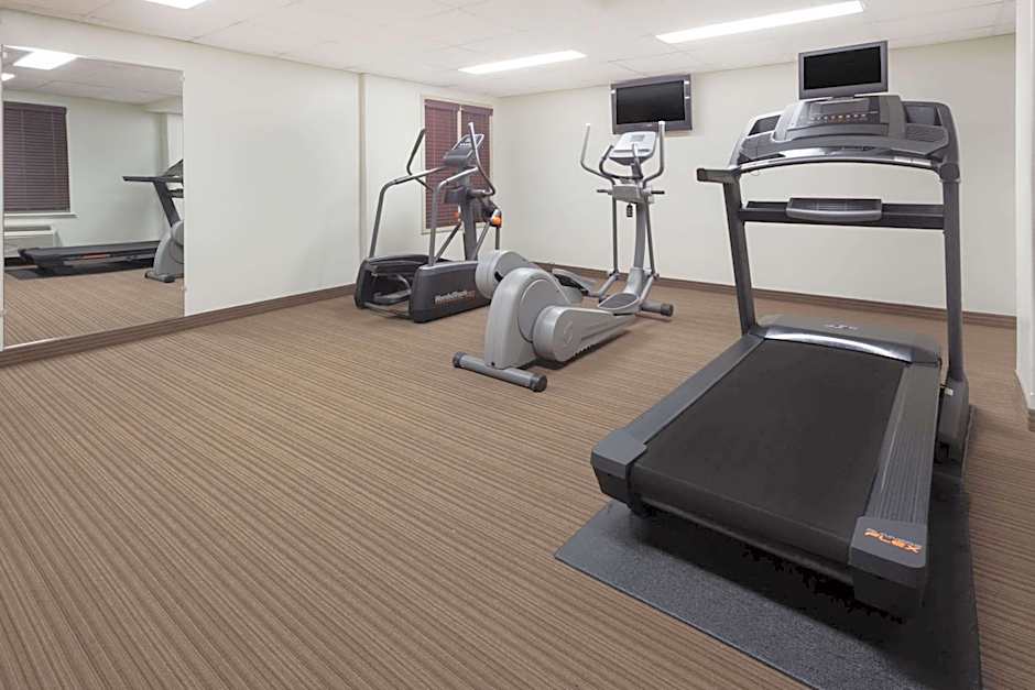 Super 8 by Wyndham Peterborough