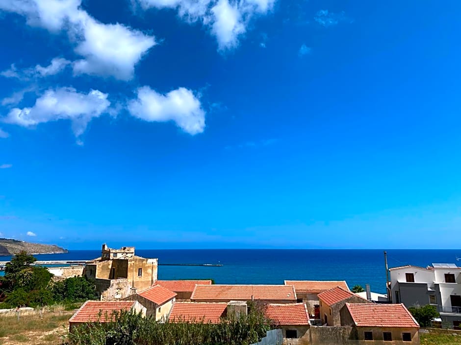 Marina di Petrolo Apartments