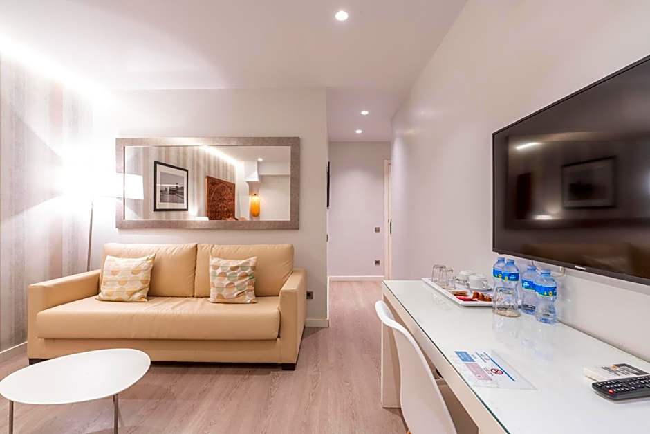 Serennia Fira Gran Via Exclusive Rooms