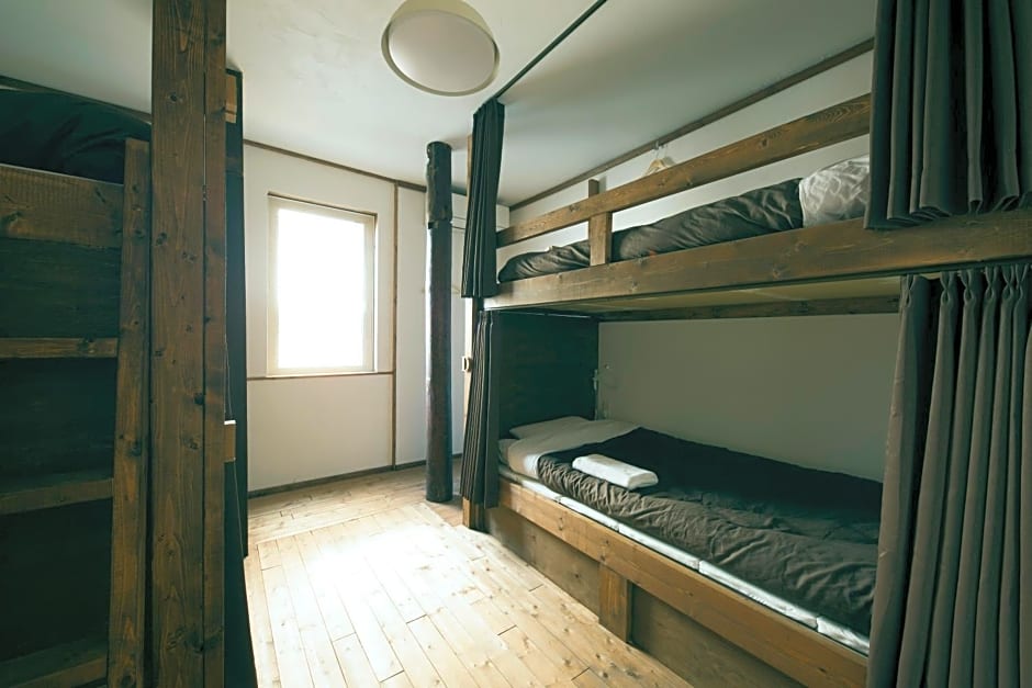 Otaru Tap Room & Hostel                                                                    