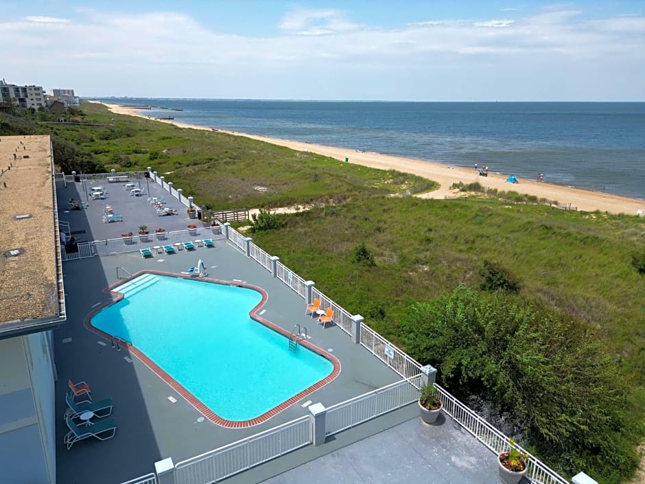Best Western Plus Holiday Sands Inn & Suites