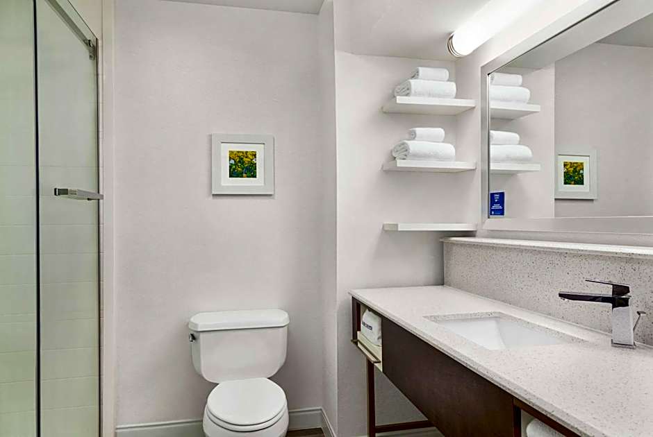 Hampton Inn By Hilton Paris