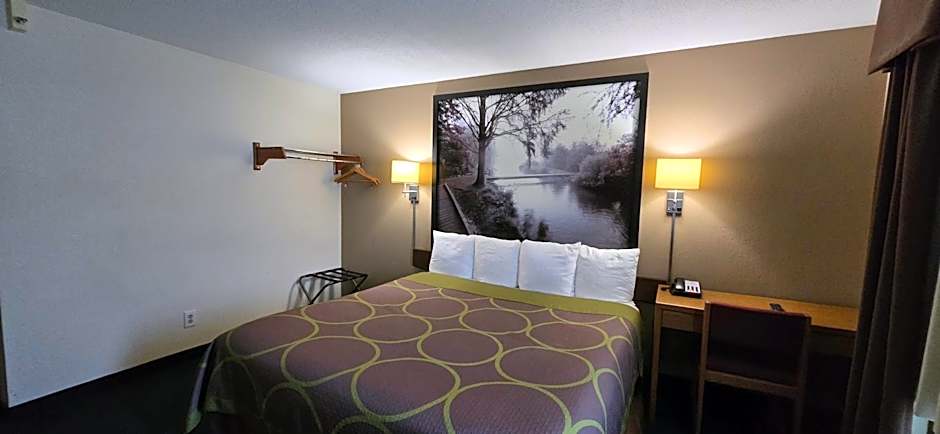 Super 8 by Wyndham Rogers Minnesota