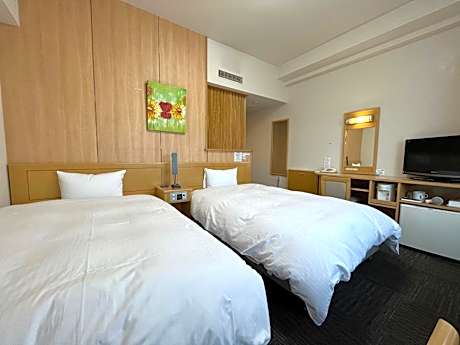 Twin Room - Non-Smoking