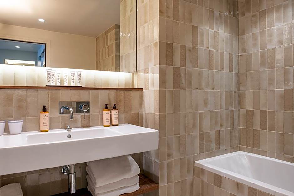 Golden Tulip Opera De Noailles