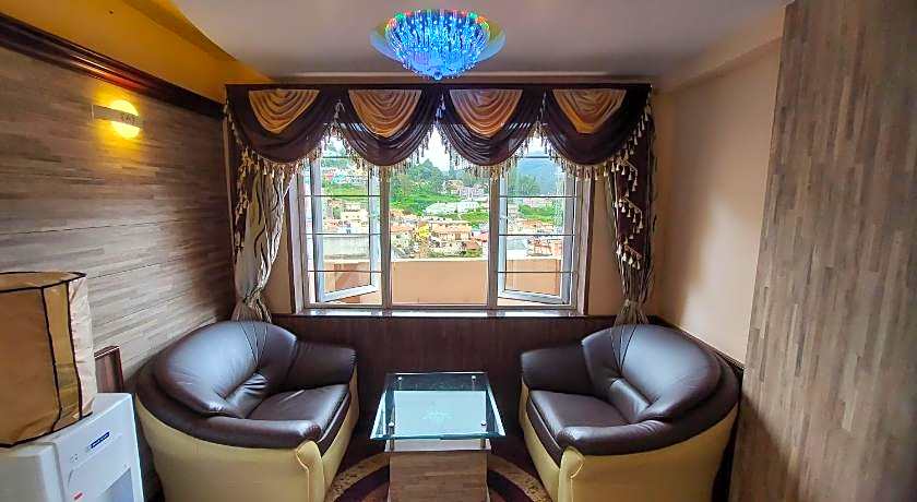 Hotel Astoria Residency