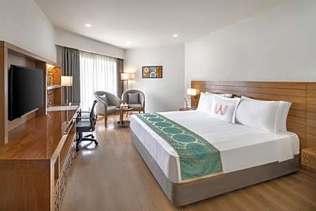 Executive Club Double or Twin Room