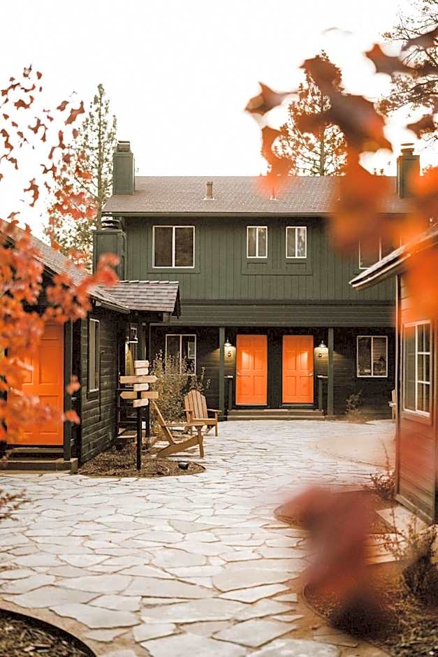 Noon Lodge