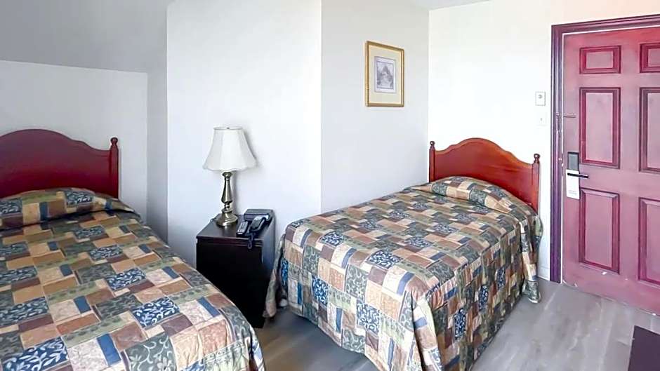 Commons Inn
