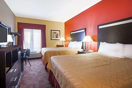 2 Queen Beds Non-Smoking