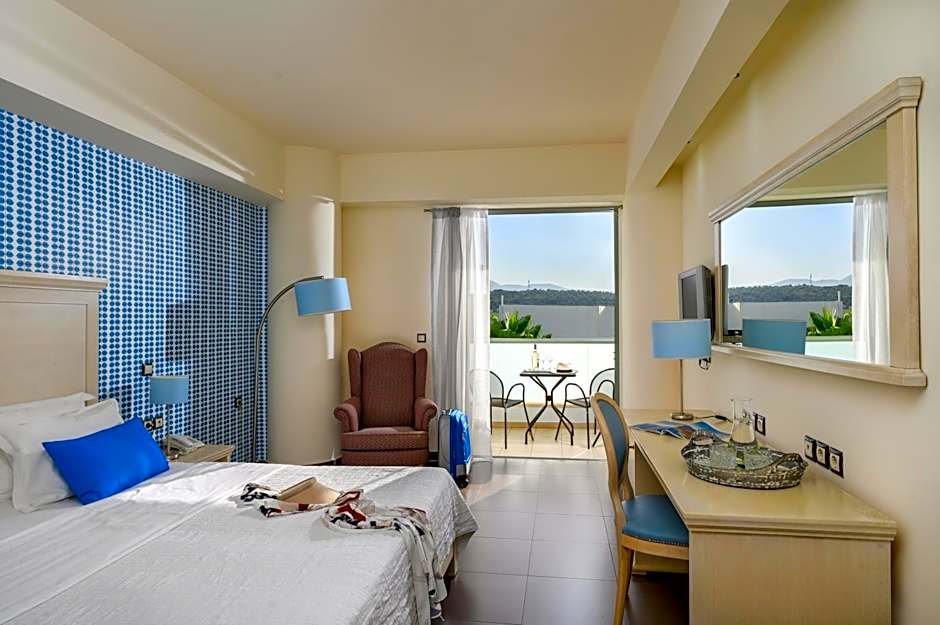Angela Suites Boutique Hotel