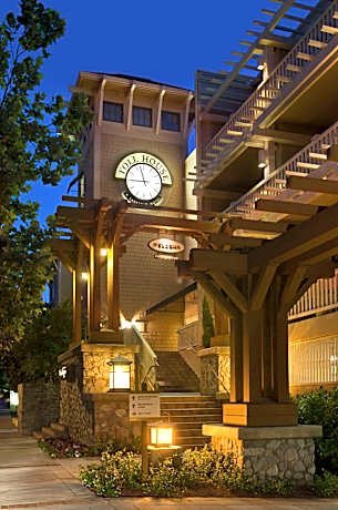 Toll House Hotel