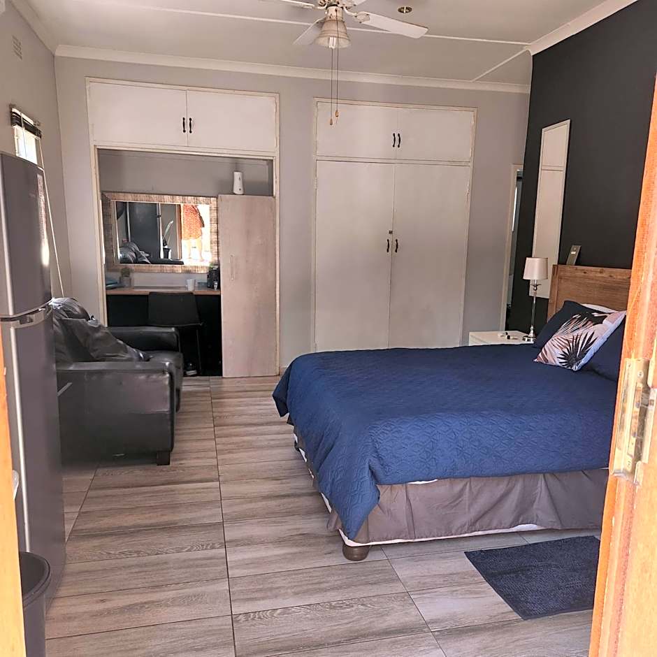 Rue Guesthouse