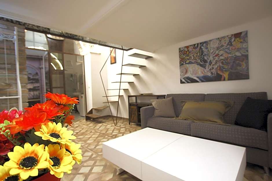 Monti Holiday House