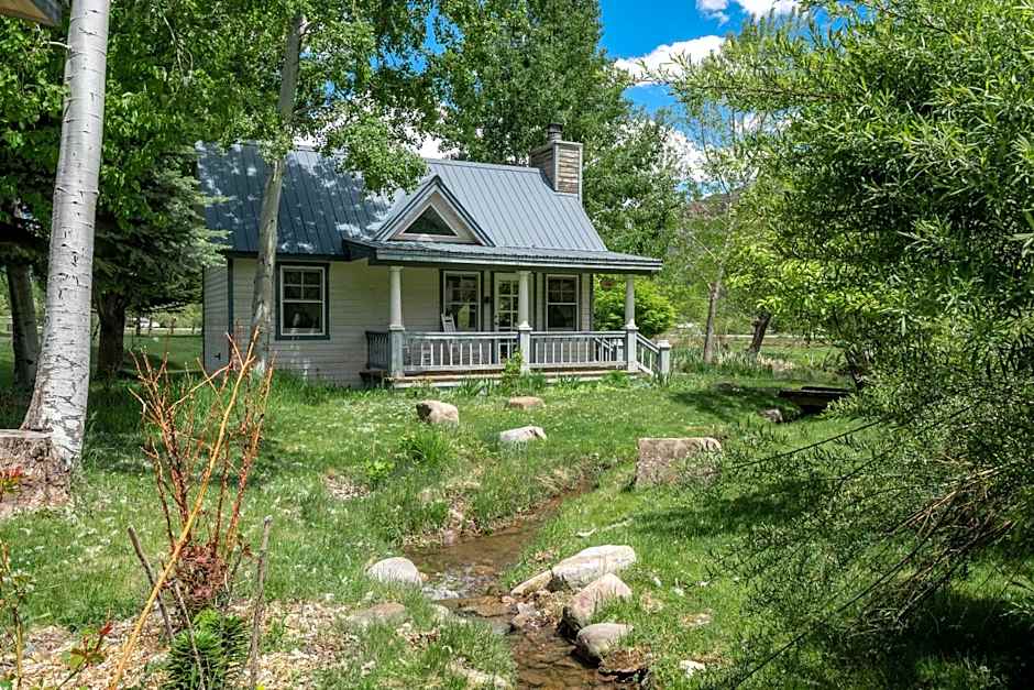 Apple Orchard Inn