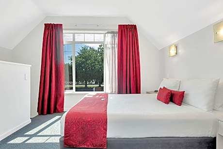 Apartment - Split Level
