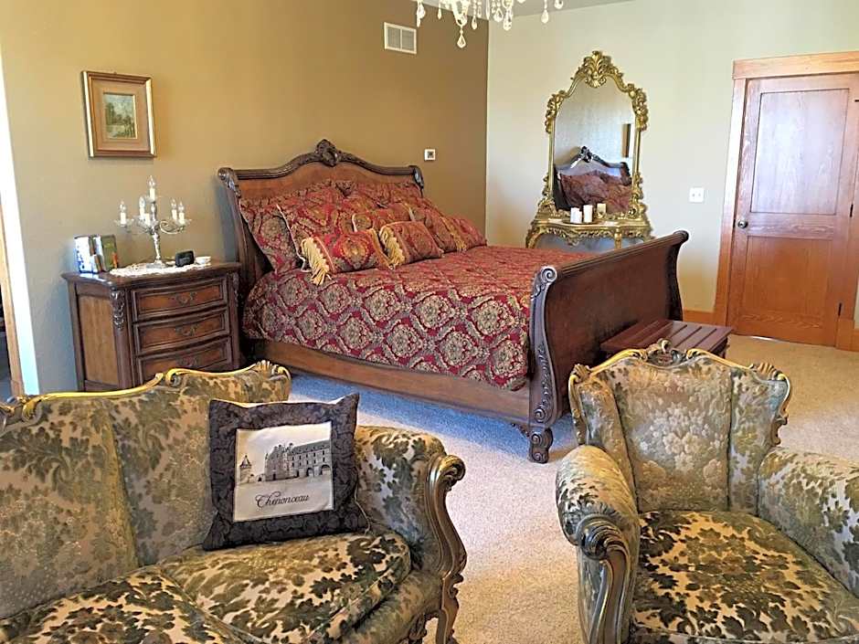 Attwood House Bed and Breakfast near Manhattan, KS