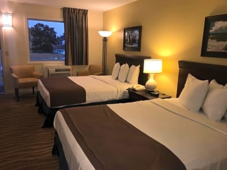 Deluxe Queen Room with Two Queen Beds - Non-Smoking