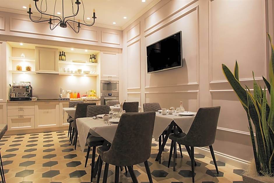 Pistoia INN - Downtown's Charming Rooms