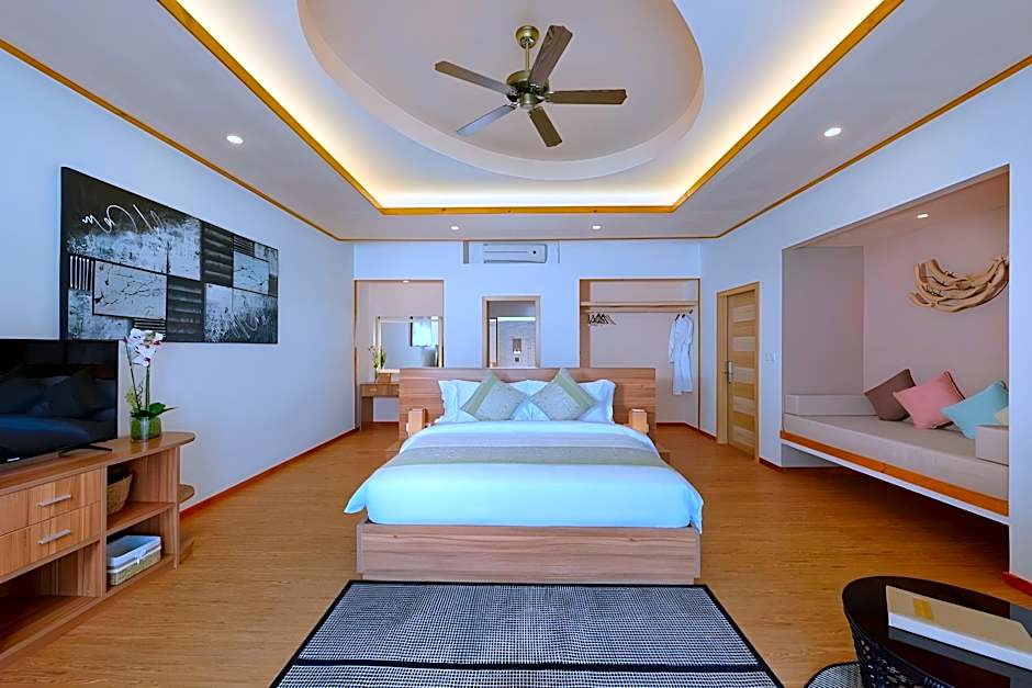 Brennia Kottefaru Maldives