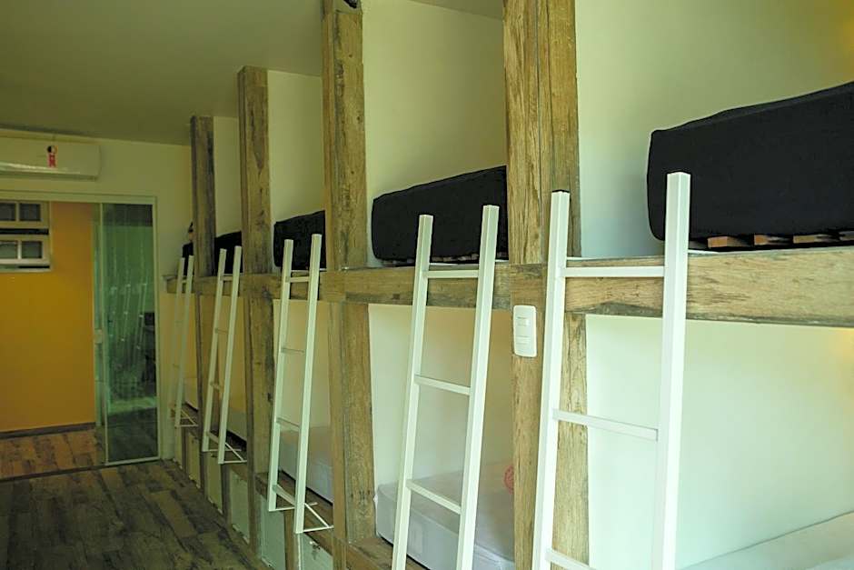 Hostel House Santinho