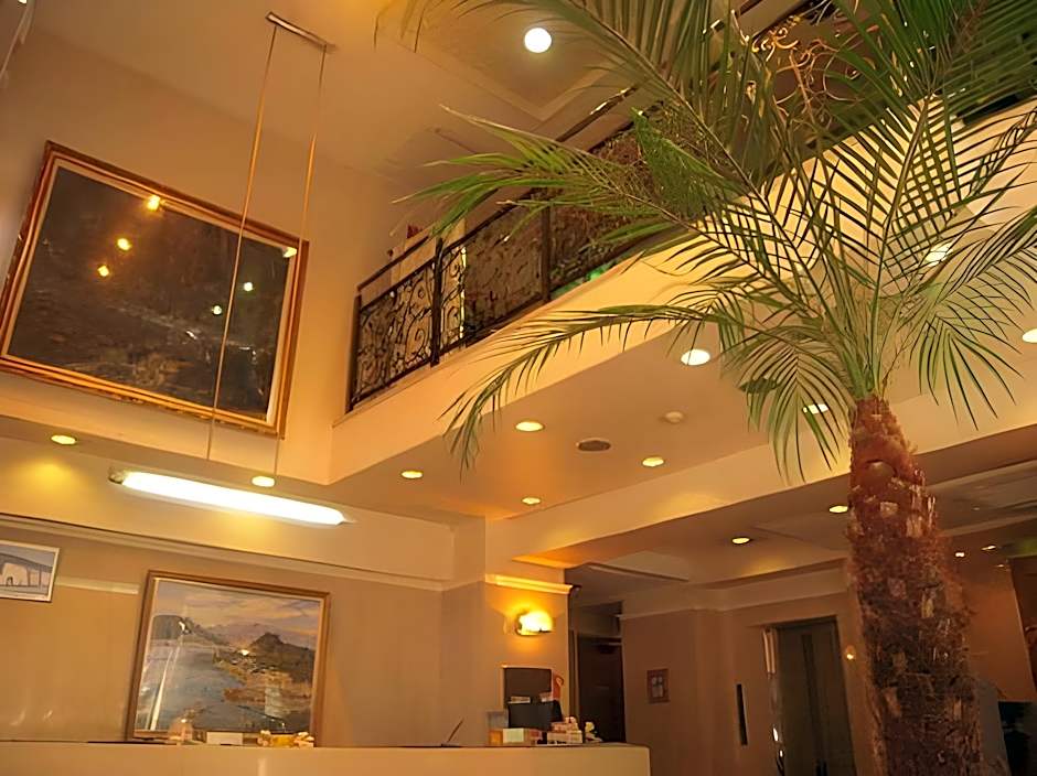 Urban Hotel Kajimachi
