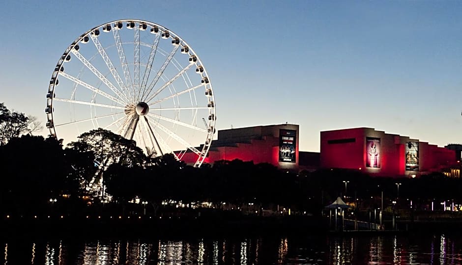 Park Regis North Quay