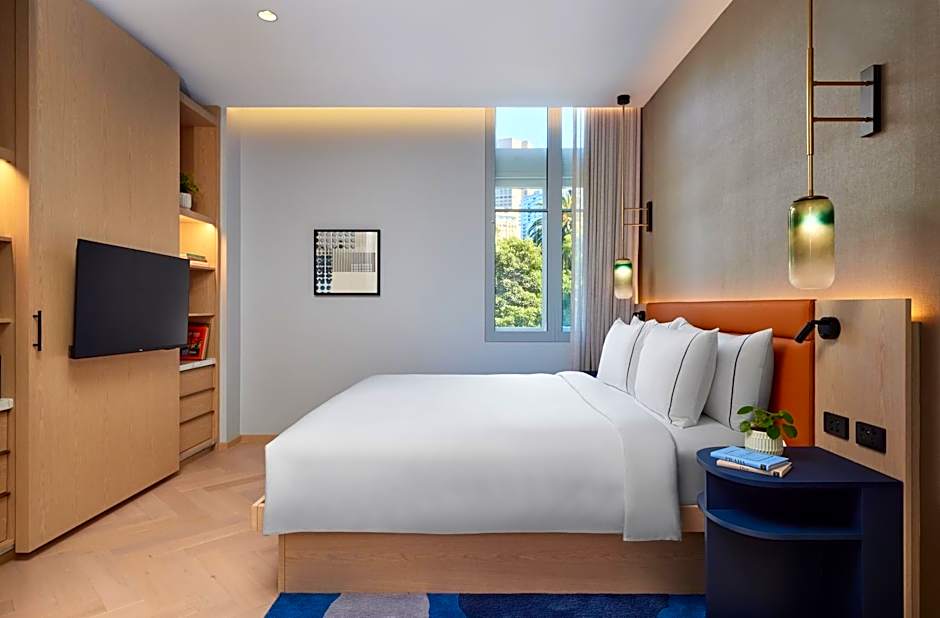 Lanson Place Parliament Gardens