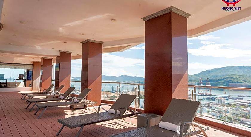 Huong Viet Hotel Quy Nhon - Beachfront