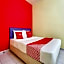 OYO 89615 T Family Hotel