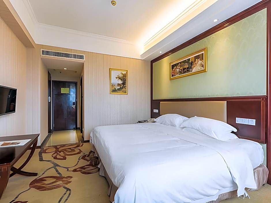 Vienna Hotel Guangzhou Shaheding Metro Station