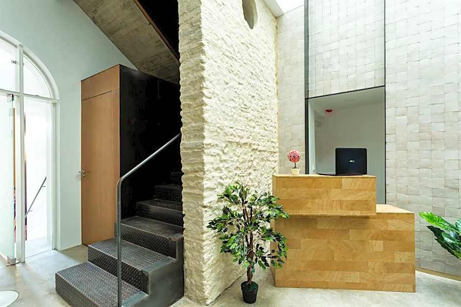 La Puerta de Palacio - Adults Only