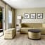 Plantation Hale Suites