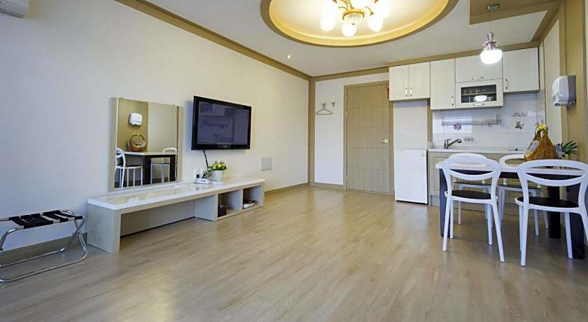 Tongyeong Bay Condo Hotel