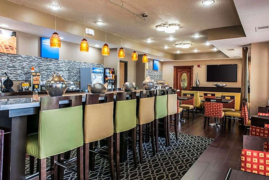 Comfort Inn Blue Ash North