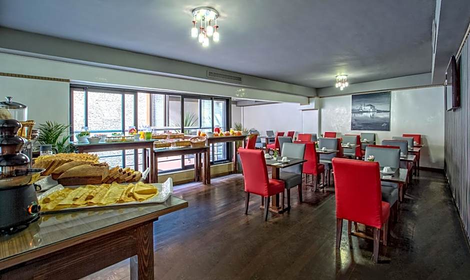 Yaad City Hotel