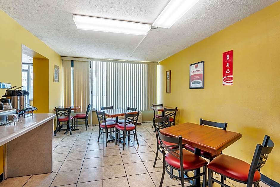 Econo Lodge near Missouri University of Science and Technology